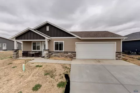 227 N Valley Dr, Rapid City, SD 57703
