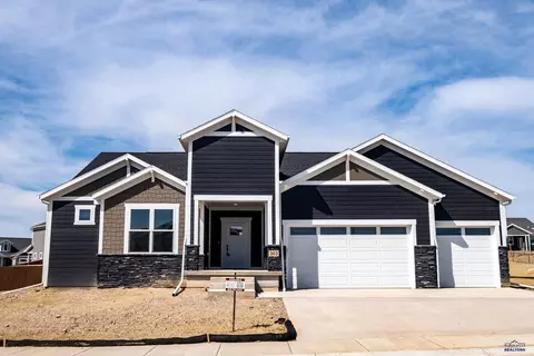 303 Miriam Ct, Rapid City, SD 57703