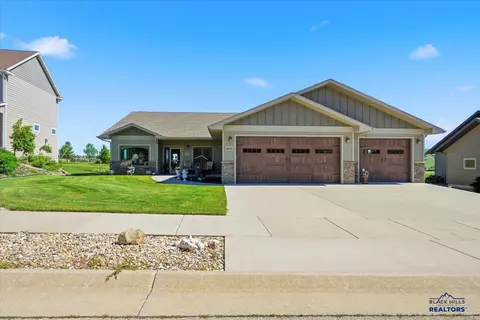 Exterior - 8040 Brooks Loop, Spearfish, SD 57783 photo 2 of 4