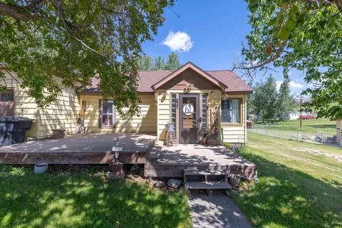 821 Montgomery, Custer, SD 57730