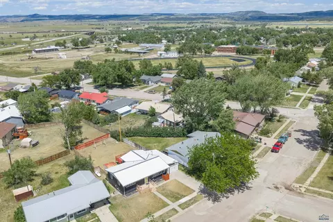 1004 E St #E STREET, Edgemont, SD 57735 photo 29