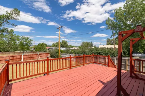 1004 E St #E STREET, Edgemont, SD 57735 photo 3