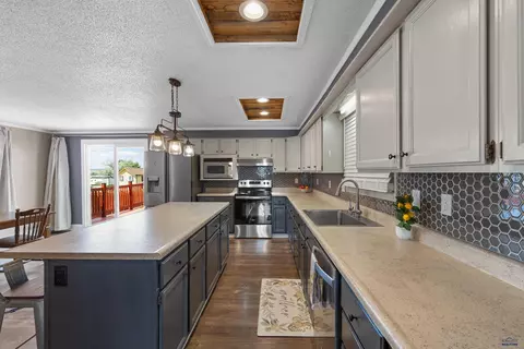 1004 E St #E STREET, Edgemont, SD 57735 photo 8