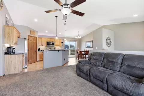 328 Lone Soldier Ct, Box Elder, SD 57719 photo 4