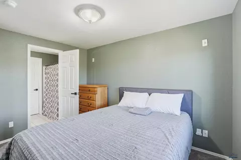 Bedroom - 2414 Windmill Dr, Spearfish, SD 57783 photo 4 of 4