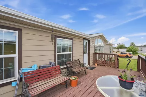 Exterior - 1332 Spearfish Mountain Ln, Spearfish, SD 57783 photo 4 of 7
