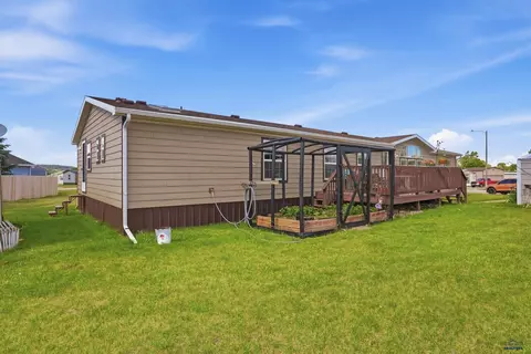 Exterior - 1332 Spearfish Mountain Ln, Spearfish, SD 57783 photo 5 of 7