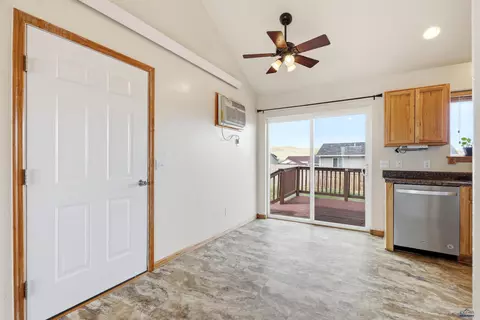 757 Old Cavalry Rd, Box Elder, SD 57719 photo 17