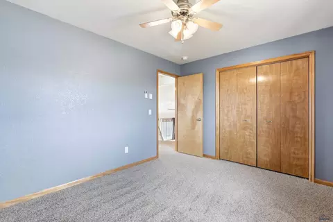 Bedroom - 757 Old Cavalry Rd, Box Elder, SD 57719 photo 4 of 11