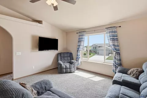 817 Lone Soldier Rd, Box Elder, SD 57719 photo 5