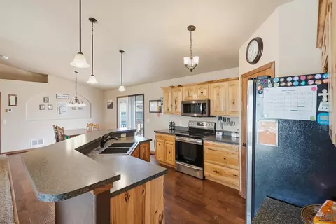 817 Lone Soldier Rd, Box Elder, SD 57719 photo 8