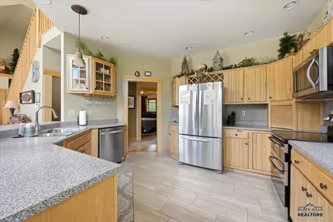 11200 Birch Dr, Lead, SD 57754 photo 5