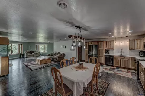 Dining - 20671 Teddy Ct, Sturgis, SD 57785 photo 3 of 3