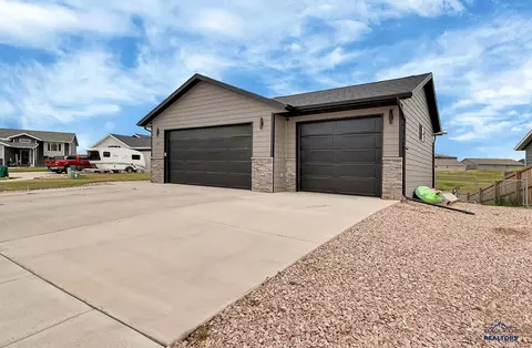 Exterior - 652 Rachel Ln, Box Elder, SD 57719 photo 6 of 9