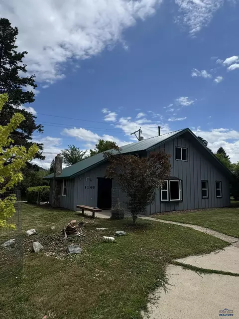 1146 St Joe St, Spearfish, SD 57783 photo 3