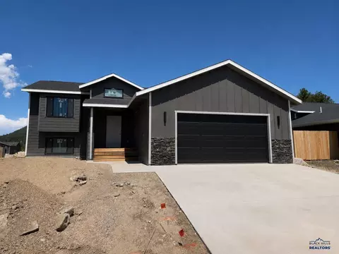 445 Yelner Dr, Box Elder, SD 57719