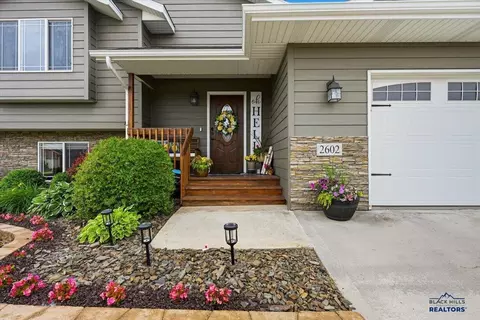 2602 Meadows Dr, Sturgis, SD 57785 photo 2