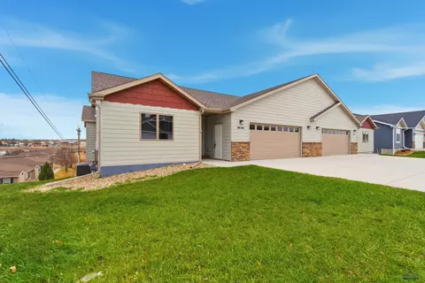 3053 Hoefer Ave, Rapid City, SD 57701 photo 4