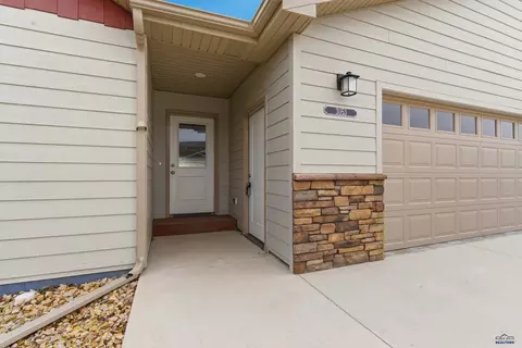 3053 Hoefer Ave, Rapid City, SD 57701 photo 5
