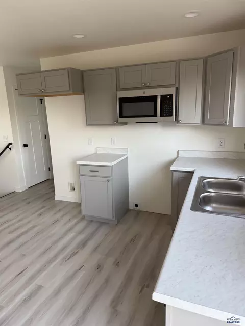 Kitchen - 868 Yorktown Blvd, Box Elder, SD 57719 photo 2 of 2