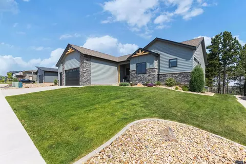 4410 Targhee Dr, Rapid City, SD 57702