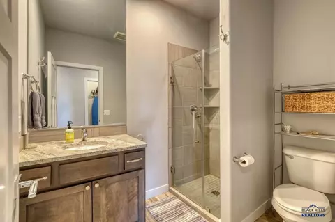 Bath - 26692 Maverick Way, Custer, SD 57730 photo 3 of 4