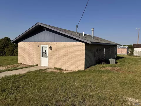 103 E State St, Martin, SD 57551 photo 3