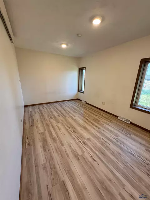 103 E State St, Martin, SD 57551 photo 13