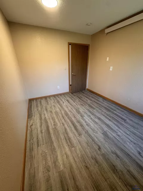 103 E State St, Martin, SD 57551 photo 12