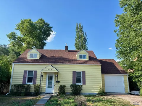 1410 Baltimore Ave, Hot Springs, SD 57747