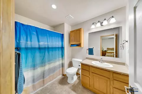 7120 Castlewood Dr, Summerset, SD 57718 photo 10