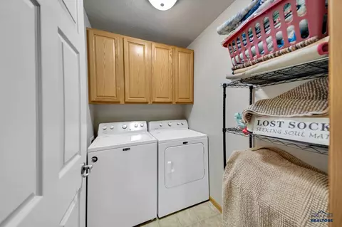 7120 Castlewood Dr, Summerset, SD 57718 photo 14