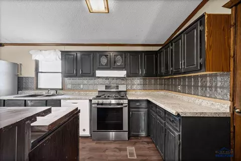 300 E Main St, Hermosa, SD 57744 photo 7