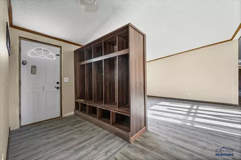 Entry Way - 300 E Main St, Hermosa, SD 57744 photo 1 of 1