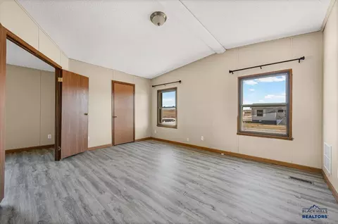 300 E Main St, Hermosa, SD 57744 photo 10
