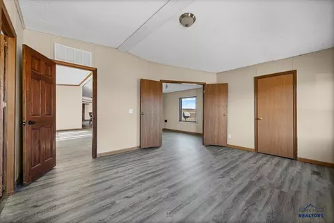 300 E Main St, Hermosa, SD 57744 photo 11