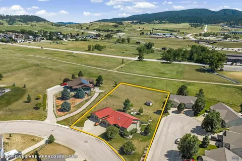 2356 Hillside Dr, Sturgis, SD 57785 photo 2