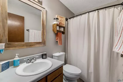 520 Bluebird Dr, Box Elder, SD 57719 photo 9