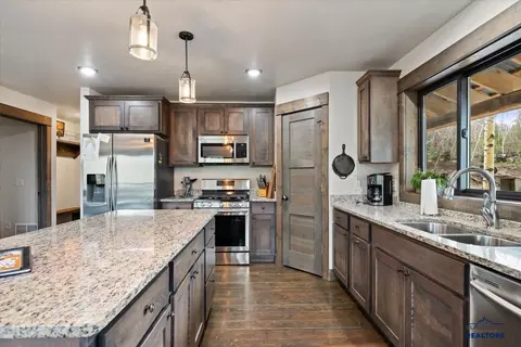 Kitchen - 21183 Lost Camp Trl, Lead, SD 57754 photo 3 of 3