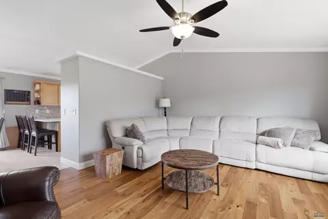 7030 Manchester, Summerset, SD 57718 photo 9