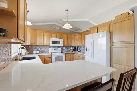 7030 Manchester, Summerset, SD 57718 photo 4