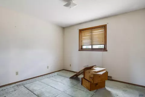 516 Meadowlark Dr, Box Elder, SD 57719 photo 9
