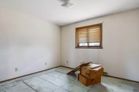 516 Meadowlark Dr, Box Elder, SD 57719 photo 9