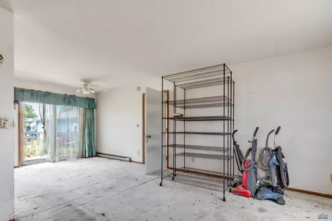 516 Meadowlark Dr, Box Elder, SD 57719 photo 7