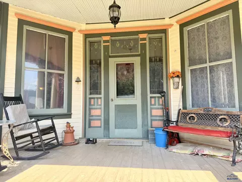 906 Main, Deadwood, SD 57732 photo 3