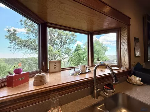 Kitchen - 206 Tower Ridge Dr, Lead, SD 57754 photo 2 of 2
