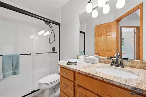 Bath - 6956 Emerald Heights Rd, Summerset, SD 57718 photo 1 of 3