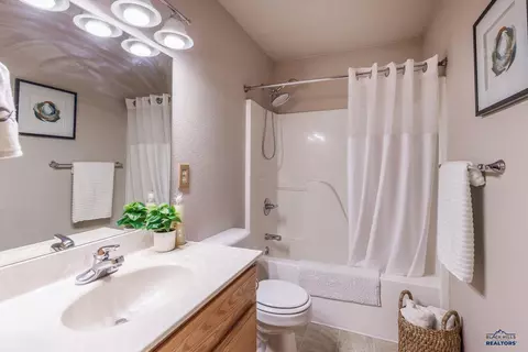 248 Freude Ln, Box Elder, SD 57719 photo 16