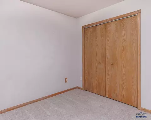 248 Freude Ln, Box Elder, SD 57719 photo 12