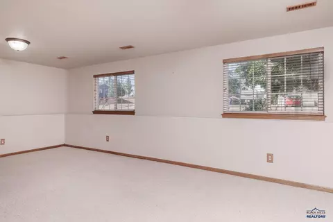 248 Freude Ln, Box Elder, SD 57719 photo 18